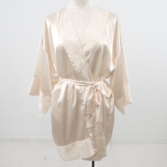 Victoria’s Secret OS Satin Wrap Belted Robe Gown Cream Ivory White Wedding Sexy - Picture 12 of 12